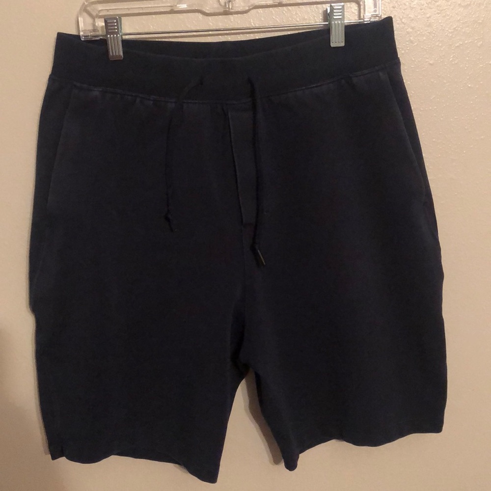 Lululemon T.H.E. Short- L